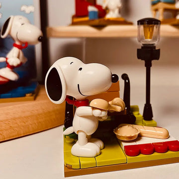 DMHTOY Snoopy Blind Box Mini Building Blocks