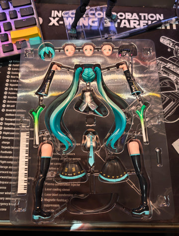 Blokees Hatsune Miku Model Kit | DMHTOY