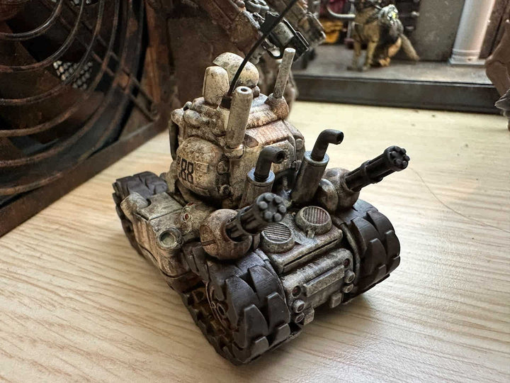 DMHTOY In Stock Painted Metal Slug 6cm Tank for Acid Rain World